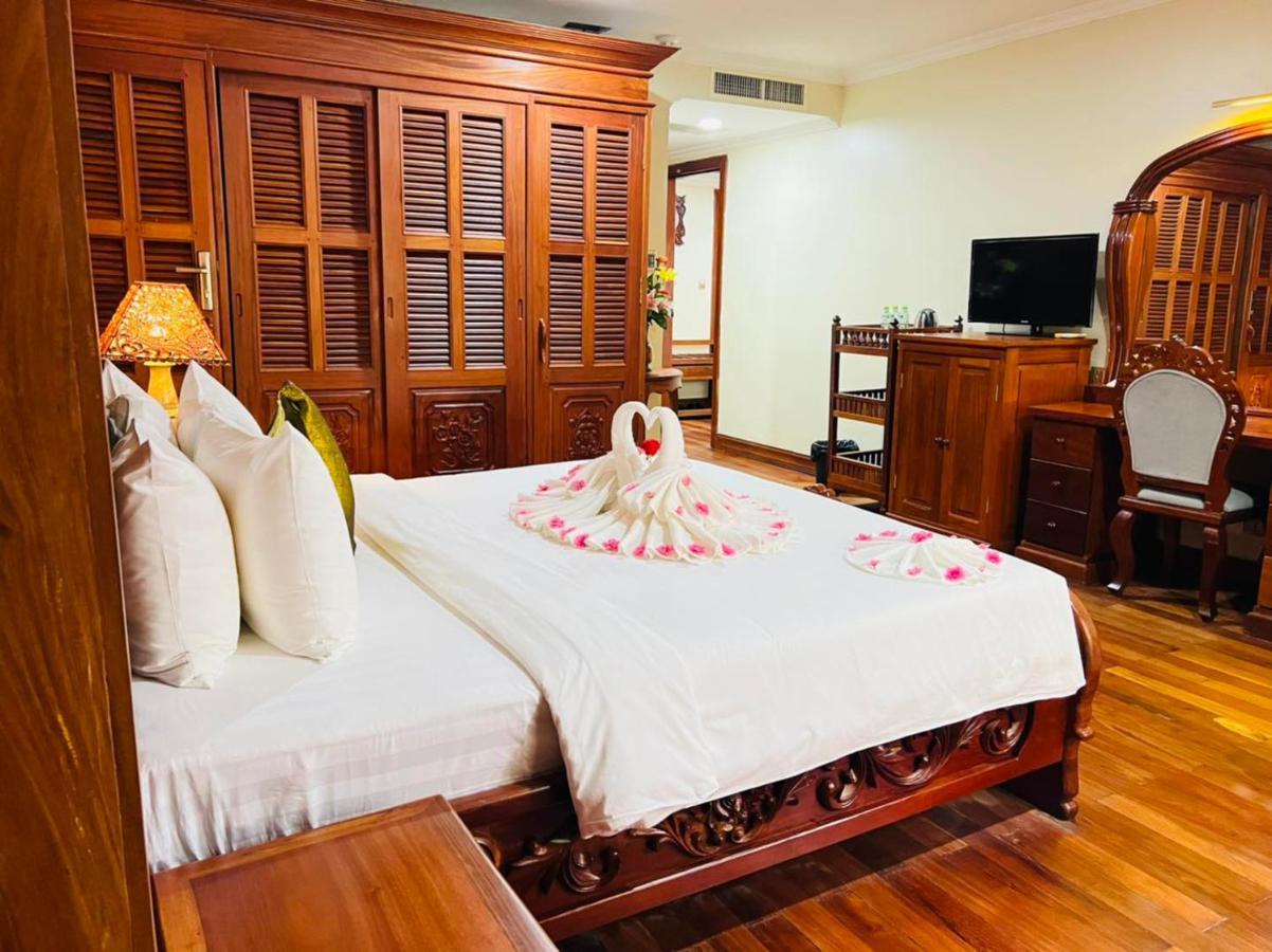 Dragon Royal Angkor Hotel Siem Reap Exterior foto